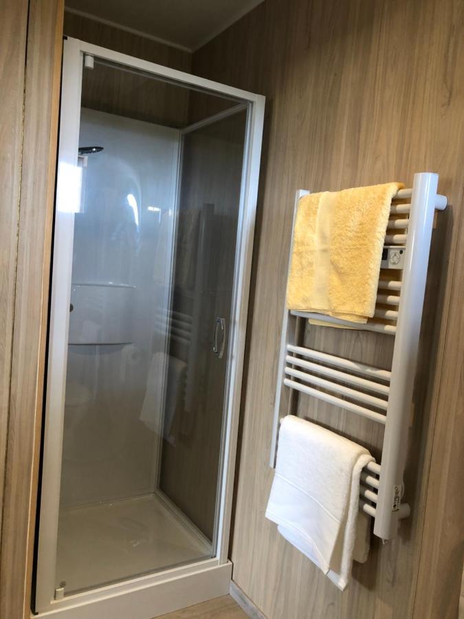 La Cabane Драгинян Екстериор снимка