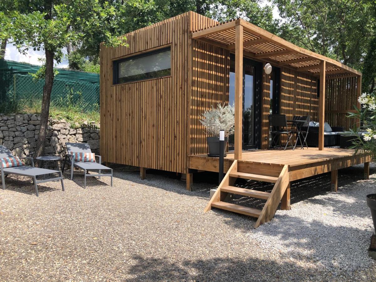 La Cabane Драгинян Екстериор снимка
